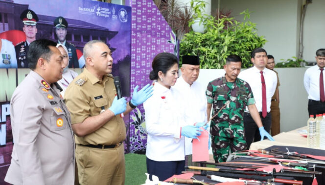 
 Deklarasi Pencegahan Gengster dan Tawuran, Bupati Zaki Gunduli Pelaku Kejahatan