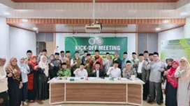 Ketua MUI Kota Tangerang KH Ahmad Baijuri Khotib beserta Jajaran pengurus MUI Kota Tangerang mengikuti Kick Off Meeting dan penandatanganan komitmen bersama sebagai langkah awal penerapan Sistem Manajemen Mutu ISO 9001:2015. Foto: Ist