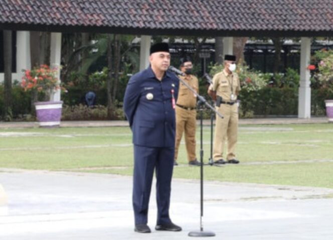
 Bupati Zaki Ingatkan Seluruh ASN agar Lebih Disiplin