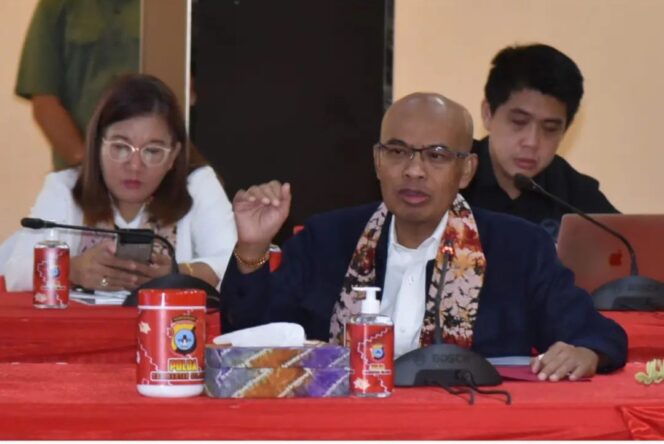 
 Wakil Ketua Komisi III DPR RI, Desmond Junaidi Mahesa saat Kunjungan Spesifik Ke Polda Kalsel. Jum'at (31/03/2023). Foto: DPR RI
