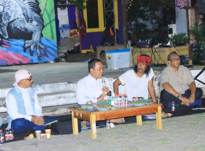 
 Pj Wali Kota Tangerang Dr. Nurdin saat memberikan sambutan pada acara Ruang Tasyakur yang diselenggarakan oleh Tim 11 di Semanggi Center. Foto: ist