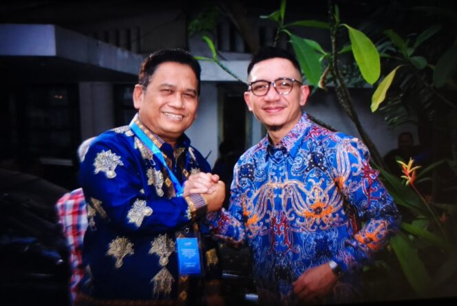 
 Bupati dan Wakil Bupati Lebak Terpilih Mochamad Hasbi Asyidiki-Amir Hamzah. Foto: TangerangPos