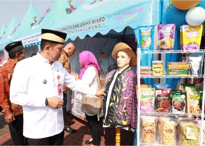 
 Penjabat (Pj) Bupati Tangerang Andi Ony saat menghadiri puncak perayaan HUT ke77 Koperasi tingkat Kabupaten Tangerang tahun 2024 di Alun-alun Tigaraksa, Puspemkab Tangerang. Jumat (12/7/24). Foto: ist