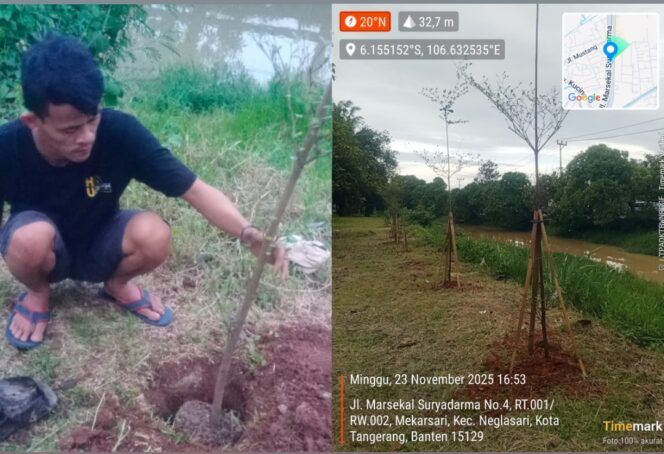 
 Pengurus Karang Taruna Kelurahan Mekarsari Kecamatan Neglasari Kota Tangerang saat aksi tanam ratusan pohon di bantaran Jalan Marsekal Suryadarma. Foto: gam
