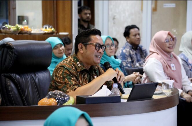
 Wakil Wali Kota Tangerang, H. Maryono, yang mewakili Pemkot Tangerang dalam presentasinya menegaskan komitmen pemerintah daerah dalam memperkuat tata kelola keuangan yang transparan, akuntabel, partisipatif, berkeadilan, efektif, dan efisien. Foto: Ist