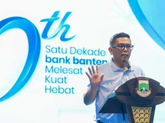 Gubernur Banten Andra Soni secara langsung melakukan launching logo baru PT Bank Pembangunan Daerah Banten (Perseroda) Tbk atau Bank Banten di kawasan Royal Baroe, Kota Serang. Foto: Ist